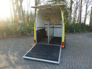 Atec Regency 2 paards Paaardentrailer met Zadelkamer