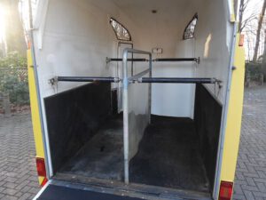 Atec Regency 2 paards Paaardentrailer met Zadelkamer