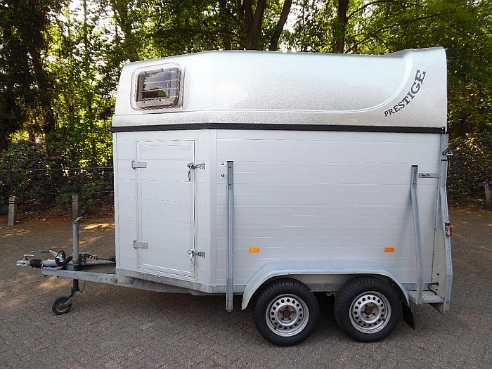 DWS Prestige aluminium paardentrailer