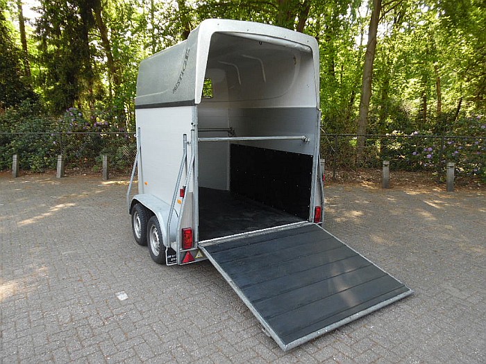 DWS Prestige aluminium paardentrailer