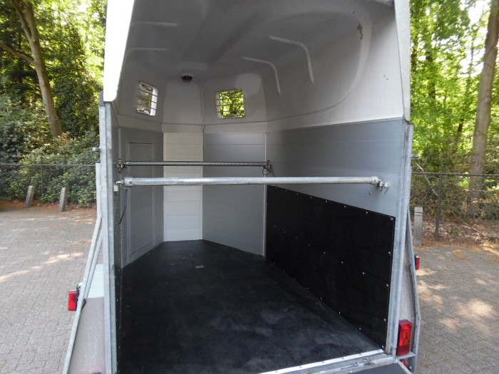 DWS Prestige aluminium paardentrailer