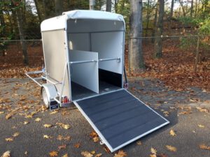 Enkelas-ponytrailer-met-koetsenframe