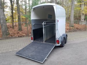 Bockmann 2 paards aluminium trailer