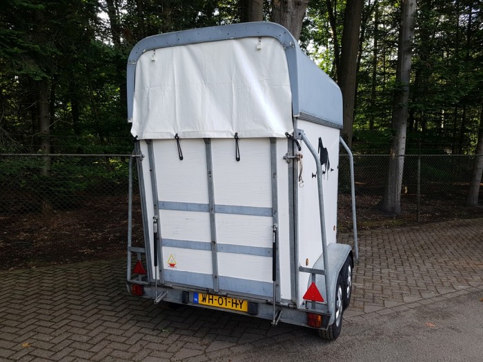 Boelens 1.5 paards paardentrailer