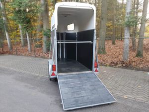 Henra Amazone 1.5 paards paardentrailer