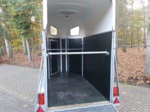 Henra Amazone 1.5 paards paardentrailer