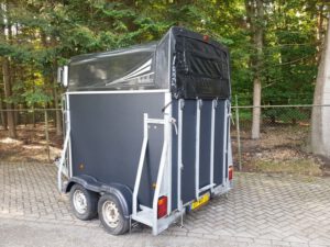 Weijer Traveller 2 paards houten paardentrailer