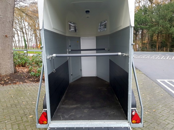 Henra Performance 1,5 paards aluminium paardentrailer DEMO