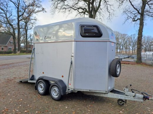 Henra Caliber 2 paards houten trailer