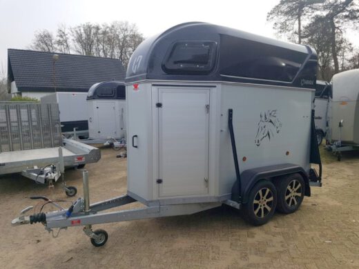 Henra aluminium 1,5 paards trailer met zadelkamer