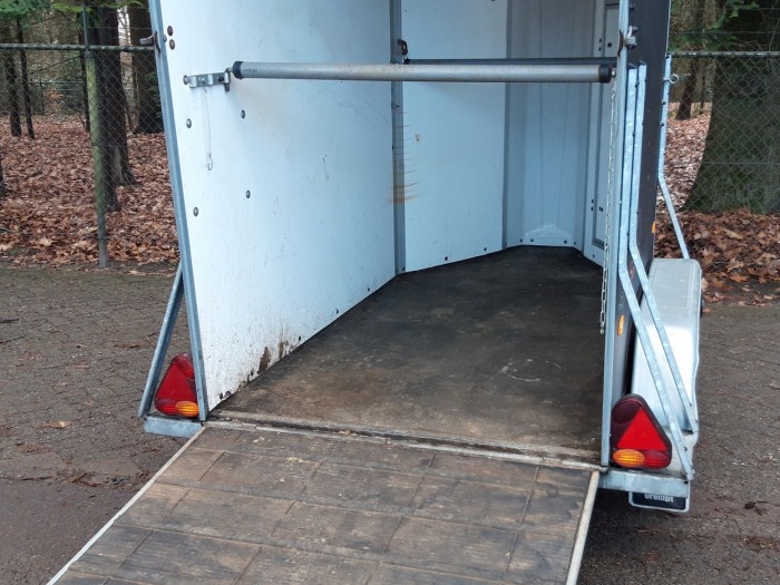 Hotra houten 1,5 paards trailer