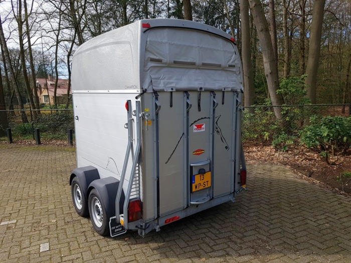 Bockmann Champion 2 paards aluminium trailer met zadelkamer