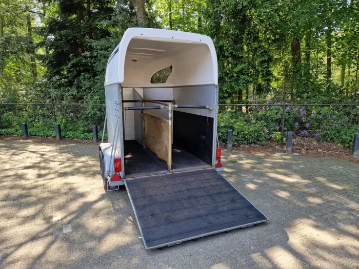 Atec 2 paards aluminium trailer met veulenrek