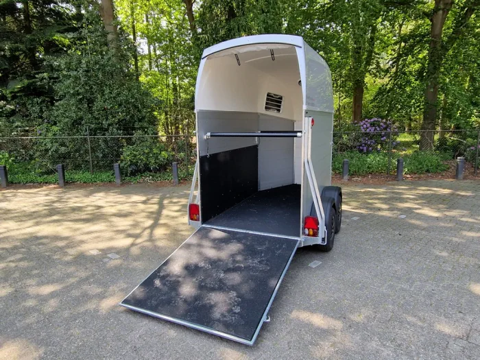 1,5 paards aluminium Bockmann trailer