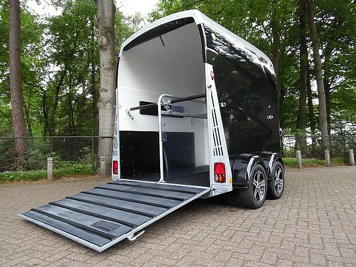 Bücker Careliner L Paardentrailer