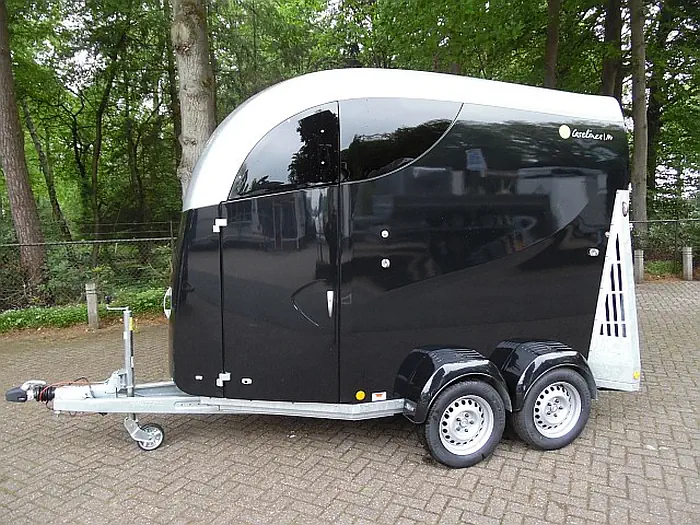 Bücker Careliner M Paardentrailer