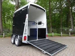 Bücker Careliner M Paardentrailer