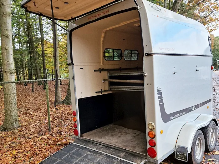 Thiel Matrix 2 paards paardentrailer