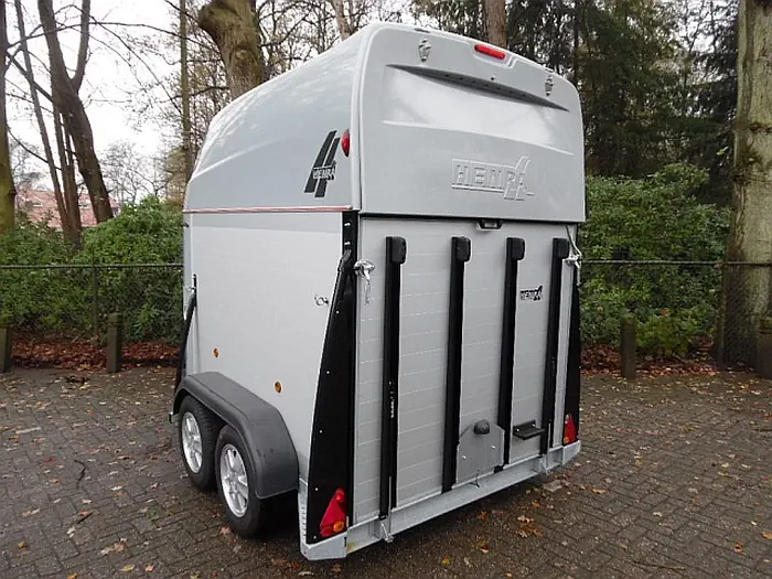 Henra Adventure Paardentrailer