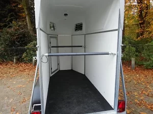 Henra Performance paardentrailer