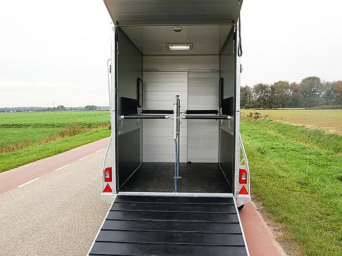 Sirius S-150, S-170 en S-190 Paardentrailers