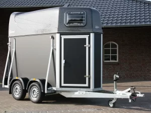 XX-Trail Garnet paardentrailer