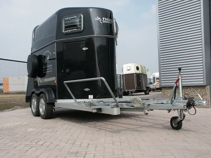 Thiel Domino Paardentrailer