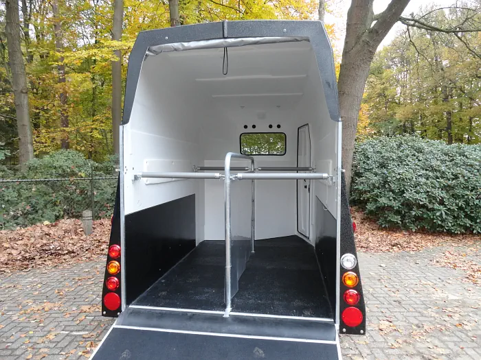 Thiel Explorer Paardentrailer