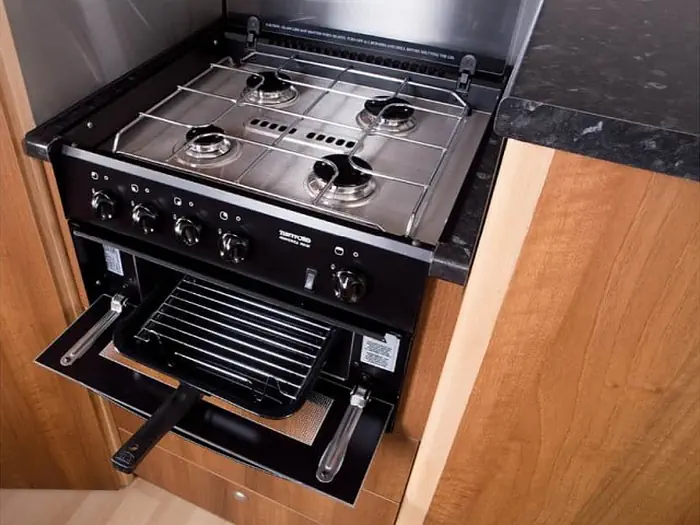 iFor Williams Eventa M & L Paardentrailers