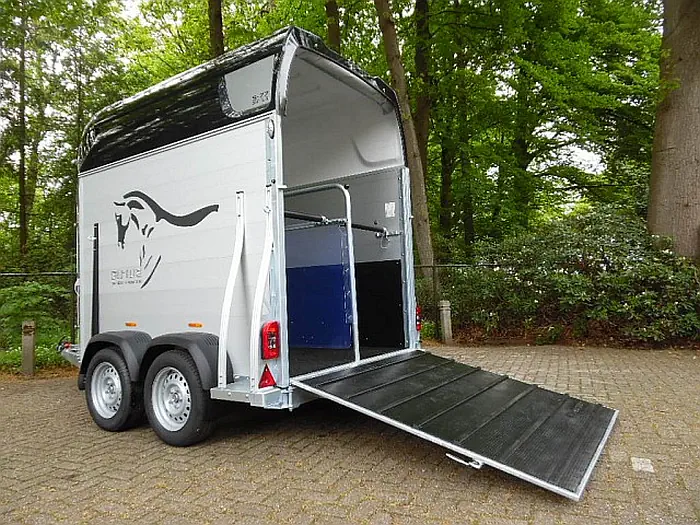 Sirius S-77 en S-77-L Paardentrailers