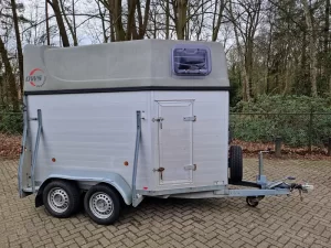 DWS Prestige 2 paards aluminium trailer met zadelkamer