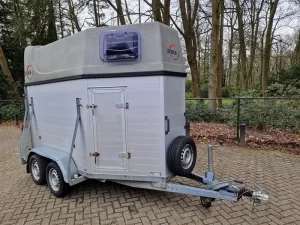 DWS Prestige 2 paards aluminium trailer met zadelkamer