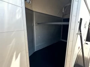 Henra 1,5 paards aluminium trailer