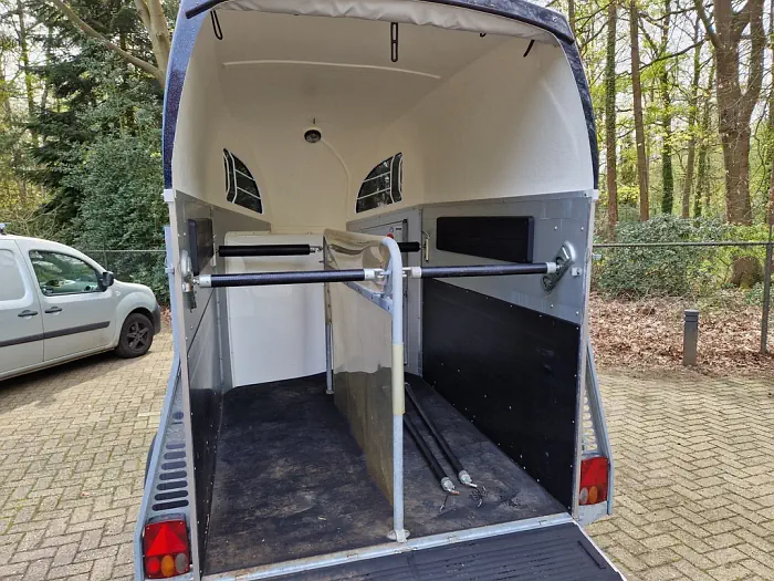 Bockmann Champion 2 paards aluminium trailer met zadelkamer en veulenrek