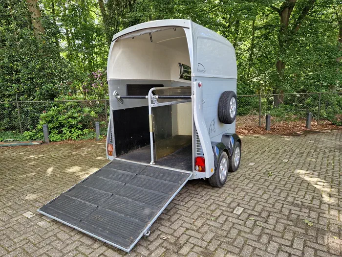 Bockmann Champion 2 paards aluminium trailer met zadelkamer