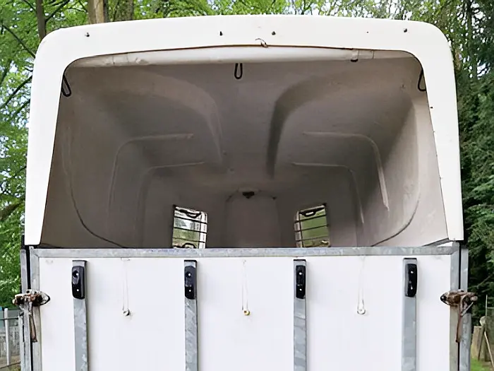 Prestige 2 paards houten opknap trailer