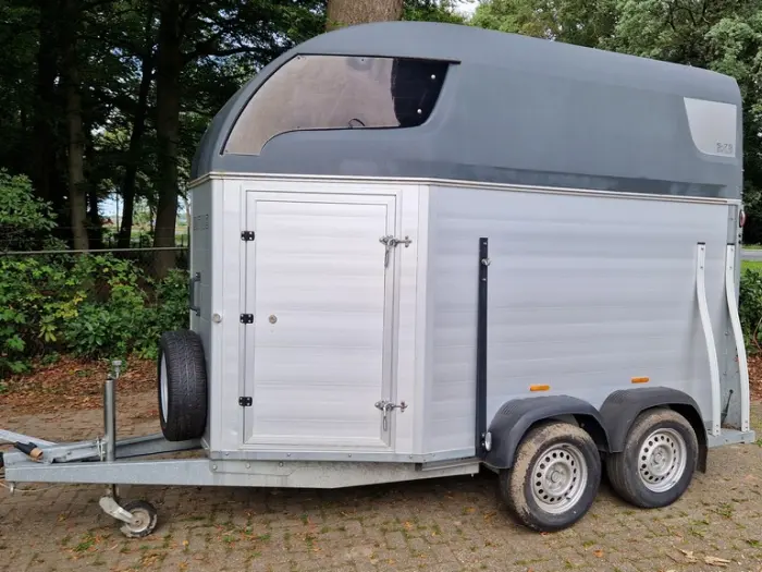 Sirius 2 paards aluminium trailer