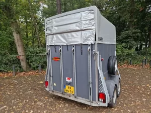 2 paards houten Bockmann Duo trailer