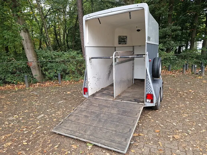 2 paards houten Bockmann Duo trailer