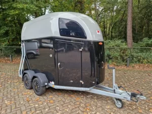 2 paards Bockmann Comfort polyester trailer zwart/zilver met zadelkamer